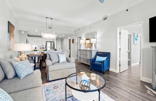 Fort Walton Beach - Destin Condominio | Modern Upscale Condo Ground floor with easy beach access. Beach Service included $60 day Value!