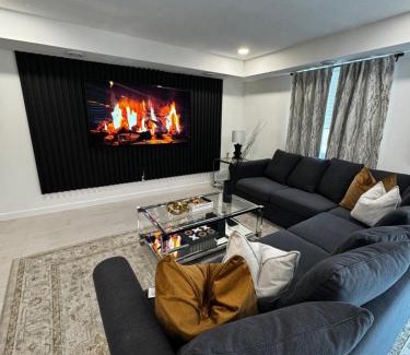Powderhorn Casa | Modern Urban Oasis Gem Near Everything