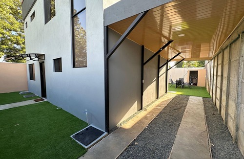 Uvita Casa | Modern Uvita Beachhouse by Whale's Tale