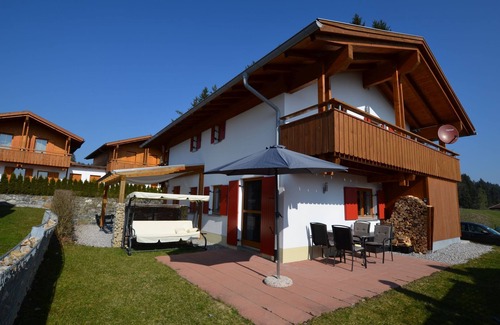 Lechbruck Casa | Claudia - cozy vacation home at the Lechsee, Allgäu, Swedish stove, W-Lan, garden