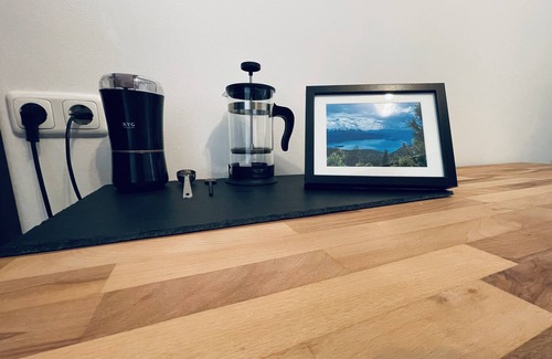 Wolfratshausen Casa | Modern vacation apartment "La Fredo" near Lake Starnberg, 5 minutes' walk to public transport