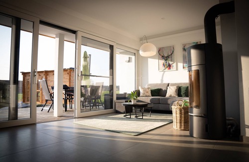 Schermbeck Casa | Modern vacation home with terrace and outdoor sauna