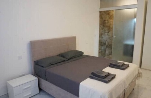 Ta' Giorni Apartamento | Modern Valley View Apartment