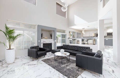 Las Vegas Casa | Modern Vegas Villa! Near Las Vegas Strip