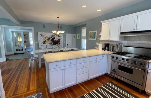 Great Barrington Casa | Victoriano moderno en la colina