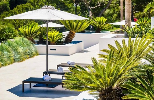 Puig Manya Villa | Villa moderna en las colinas de Ibiza