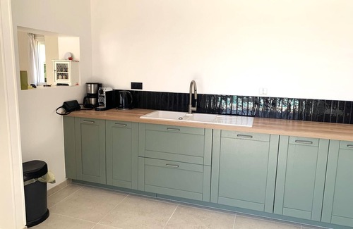 Brives-sur-Charente Villa | Villa moderna con piscina en Brives