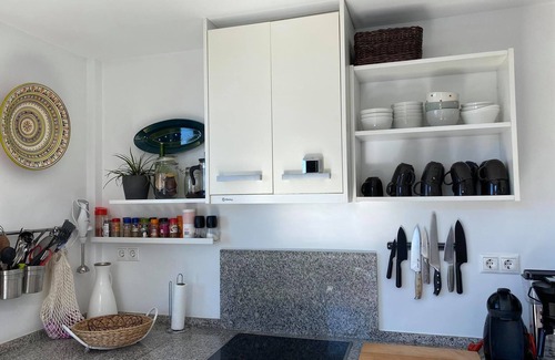 Torreblanca Casa | Villa moderna, a 5 minutos a pie de la playa y restaurantes. Vista marítima