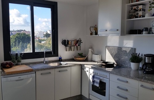 Torreblanca Casa | Villa moderna, a 5 minutos a pie de la playa y restaurantes. Vista marítima