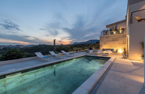 Zrnovnica Villa | Modern Villa Callista - 3 bedroom luxury villa