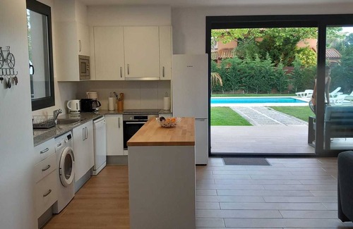 Mas Pinell Villa | Maravillosa Villa Moderna in Costa Brava, Piscina Privada, Playa 300m