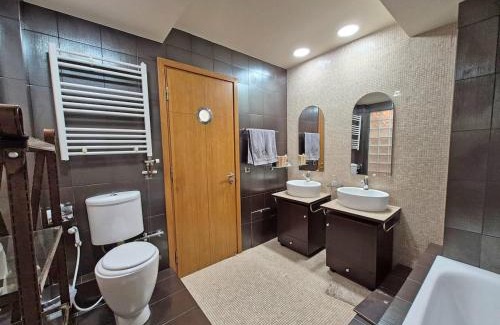 Glyfada Apartamento | Modern Villa in the heart of Athens Riviera with garden