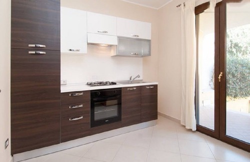 Selargius Villa | Villa moderna v. V. Jardín de apartamentos (4 personas) 2 dormitorios. 2 baño.