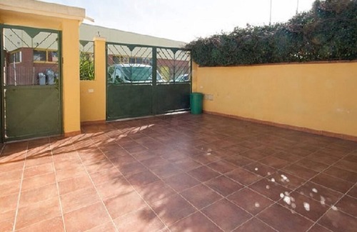 Selargius Villa | Villa moderna v. V. Jardín de apartamentos (4 personas) 2 dormitorios. 2 baño.