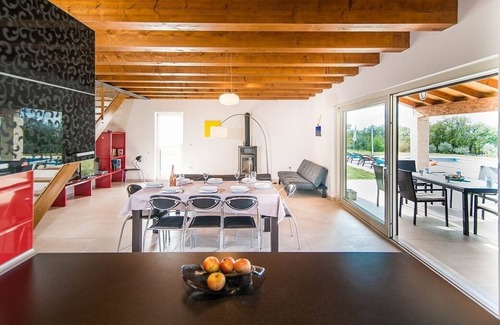 Rakovci Villa | Jessica Villa - Villa moderna con aire acondicionado, gran jardín y piscina privada! - Wi-Fi gratis