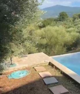 Castel del Piano Villa | Modern Villa with Infinity Pool and Jacuzzi