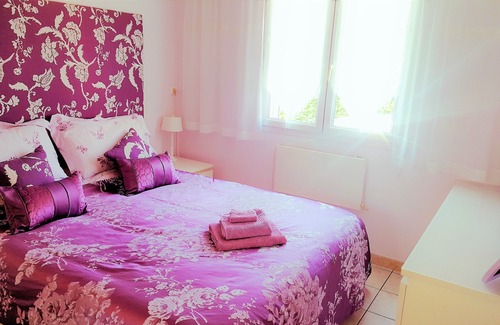 Cambieure Villa | Villa moderna con piscina climatizada privada Nr Limoux y Carcasona duerme hasta 6