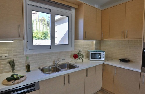 Adelianos Kampos Casa | Villa moderna con piscina privada, a solo 5 minutos de la playa.