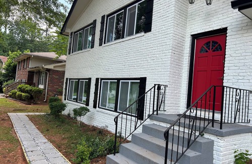 Candler-McAfee Apartamento | Modern, Warm Private 1 BR Apartment