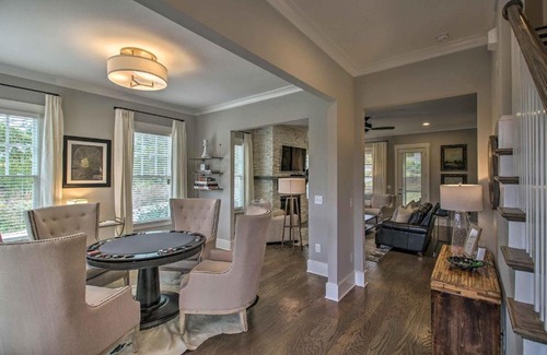 Westside Casa | Modern West Town Home - Mins to Downtown Atlanta!