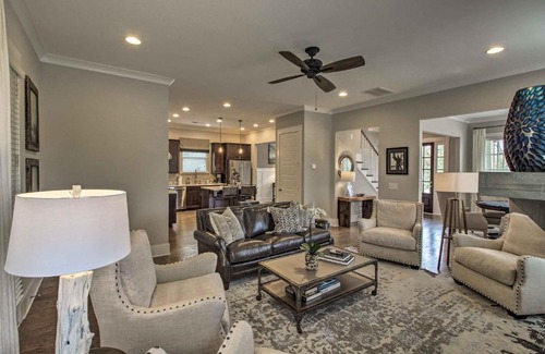 Westside Casa | Modern West Town Home - Mins to Downtown Atlanta!