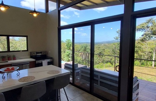 Rio Seco Casa | Modern Zen-Style Remote Home in the Mountains