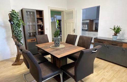 Cottbus Apartamento | Moderne 3 Raum Altbau ETW bis 4 Gäste, Nähe Staatstheater, Parkplatz, Netflix, Vollausstattung