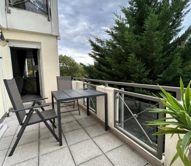 Ottersleben Apartamento | Moderne 75m2 Wohnung mit Balkon und Blick ins Grüne