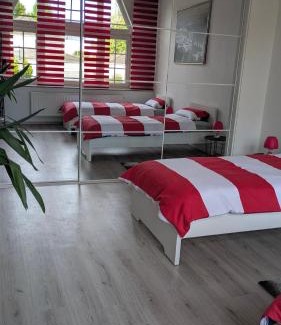 Loehne Apartamento | Moderne Altbauwohnung 80qm