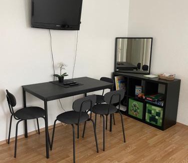 Schloßchemnitz Apartamento | Moderne Citynahe Wohnung mit Parkmöglichkeiten