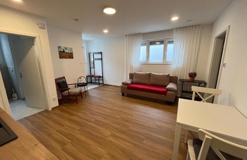Weingarten Apartamento | Moderne Einliegerwohnung am Park