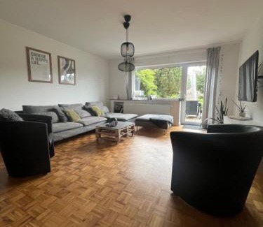 Pruem Apartamento | Moderne familienfreundliche Wohnung am Waldrand von Prüm mit Terrasse