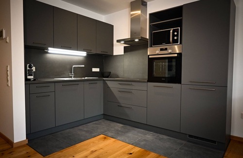 Wolf Apartamento | Moderne Ferienwohnung mit Terrasse für Freunde und Familie bis zu 5 Personen