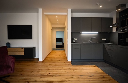 Wolf Apartamento | Moderne Ferienwohnung mit Terrasse für Freunde und Familie bis zu 5 Personen