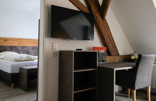 Burgbernheim Apartamento | Moderne Ferienwohnung in Zentraler Aber Ruhiger Lage
