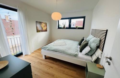 Venningen Apartamento | Moderne Ferienwohnung mit Terrasse, Grill & Privatparkplatz