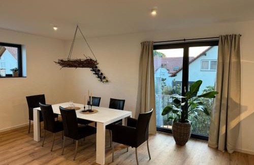 Venningen Apartamento | Moderne Ferienwohnung mit Terrasse, Grill & Privatparkplatz