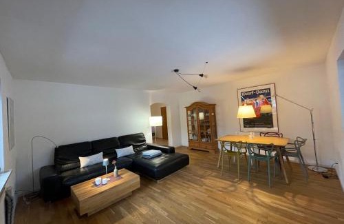 Untergrainau Apartamento | Moderne Ferienwohnung mit Zugspitzblick