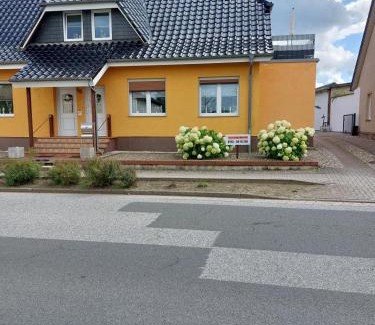 Demen Apartamento | Moderne FeWo Seeidyll 3 Seen 2 Boote