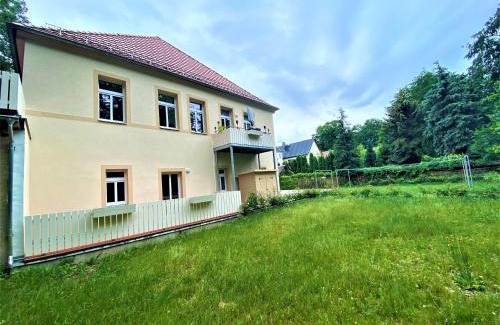 Oschatz Apartamento | Moderne Gästewohnung "Am Weinberg" am Stadtpark
