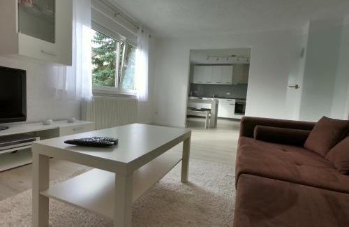 Trossingen Apartamento | Moderne helle 2,5 Zimmer Wohnung mit großem Bad und Küche in Trossingen