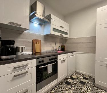 Rotensol Apartamento | Moderne, helle Terrassenwohnung im Kurort