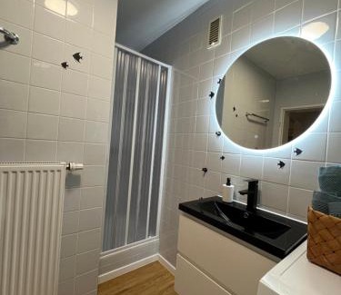 Rotensol Apartamento | Moderne, helle Terrassenwohnung im Kurort