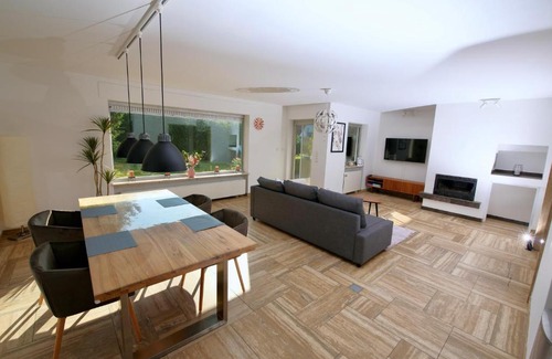 Hochwaldhausen Apartamento | Moderne, herzliche und große Ferienwohnung mitten im Naturpark