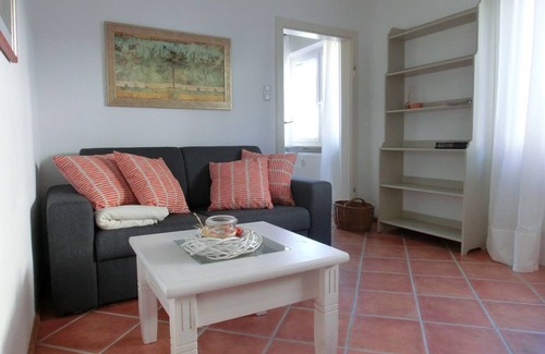 Schweinfurt Apartamento | Apartamento moderno y amoblado con 3 habitaciones en la planta baja con buenas conexiones de transporte