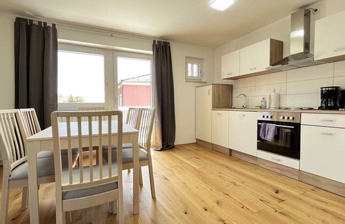 Schwandorf Apartamento | Moderne Monteurwohnung mit Balkon