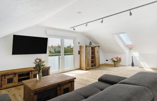 Rheinau Apartamento | Moderne offene Dachgeschoßwohnung