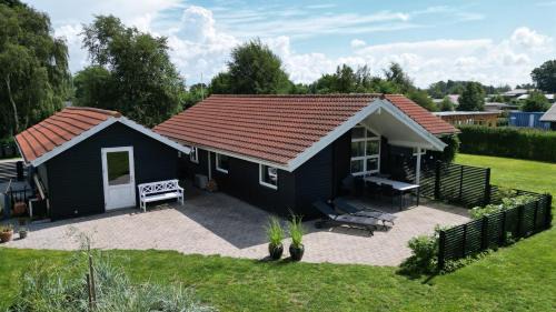 Store Kongsmark Casa | Moderne sommerhus, 8 senge, 250 mtr til sandstrand