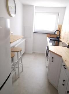 Karlshagen Apartamento | Moderne Souterrain Ferienwohnung im Zentrum von Karlshagen