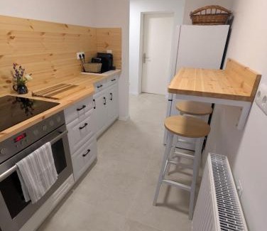 Karlshagen Apartamento | Moderne Souterrain Ferienwohnung im Zentrum von Karlshagen